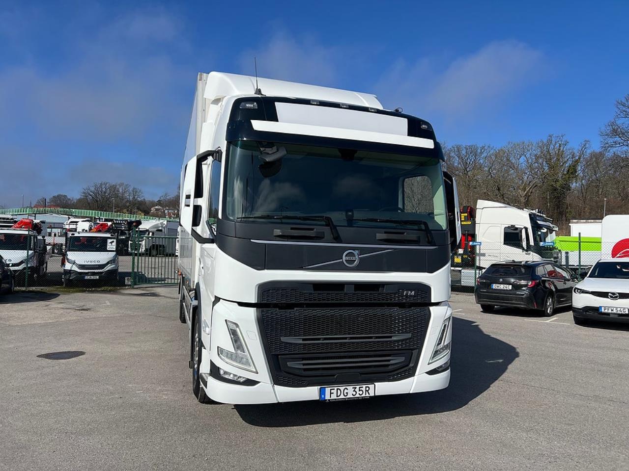 Volvo FM 330 4x2 Sk&aring;pbil, &Ouml;ppningsbarsida, Euro 6 2021 - Sk&aring;p