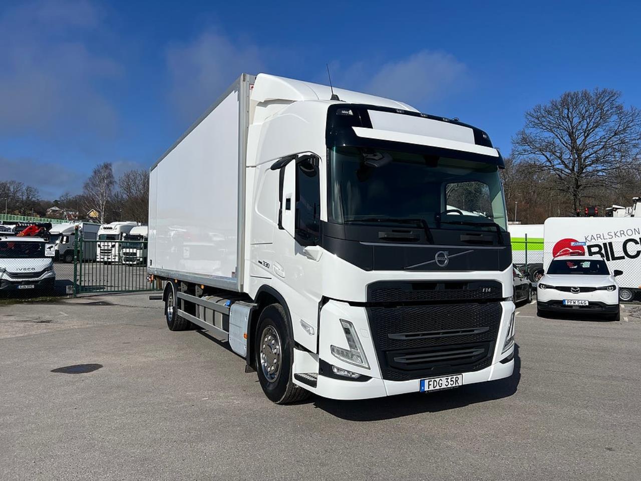 Volvo FM 330 4x2 Sk&aring;pbil, &Ouml;ppningsbarsida, Euro 6 2021 - Sk&aring;p