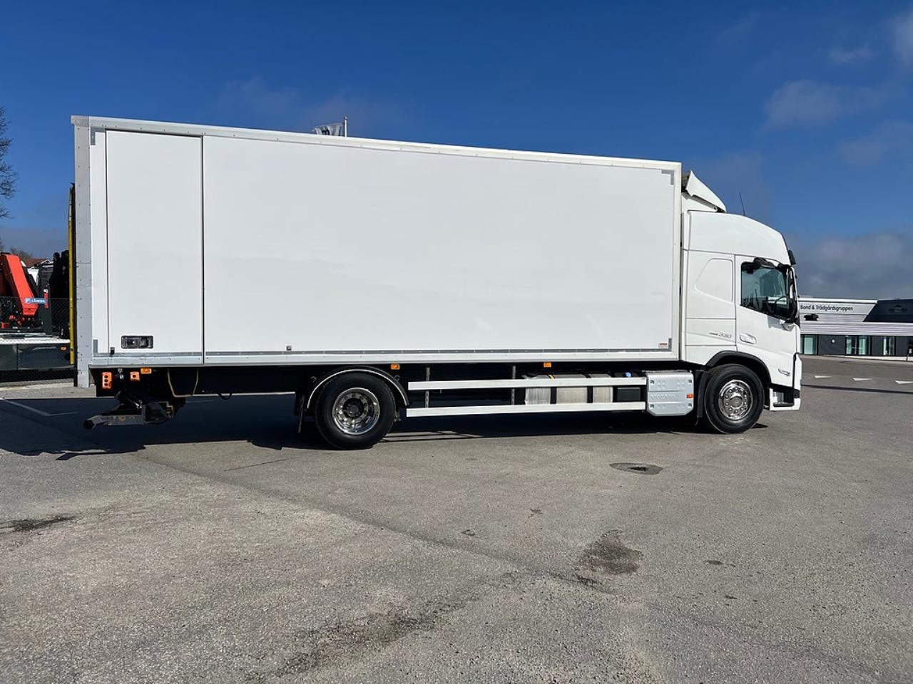 Volvo FM 330 4x2 Sk&aring;pbil, &Ouml;ppningsbarsida, Euro 6 2021 - Sk&aring;p