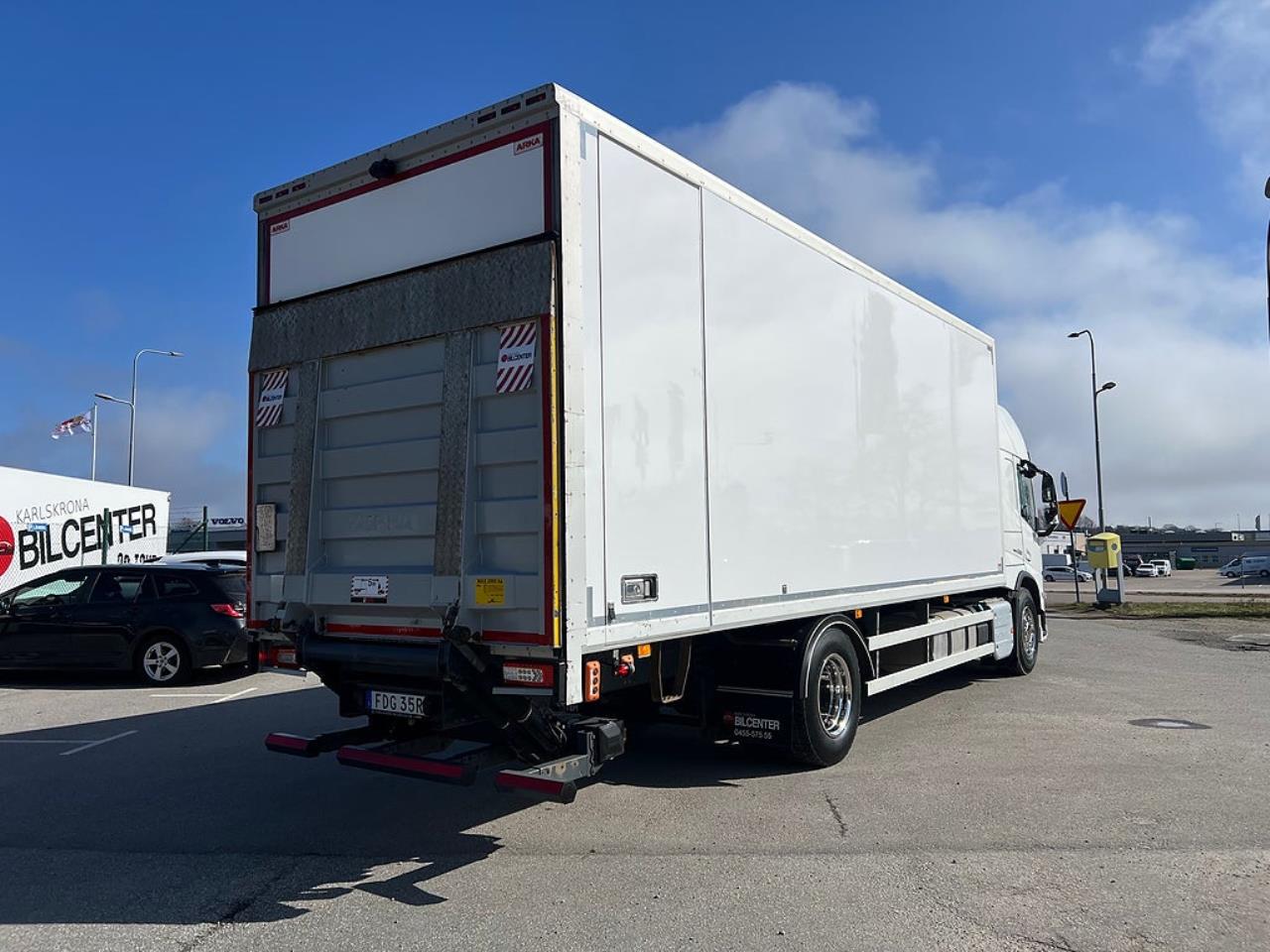 Volvo FM 330 4x2 Sk&aring;pbil, &Ouml;ppningsbarsida, Euro 6 2021 - Sk&aring;p