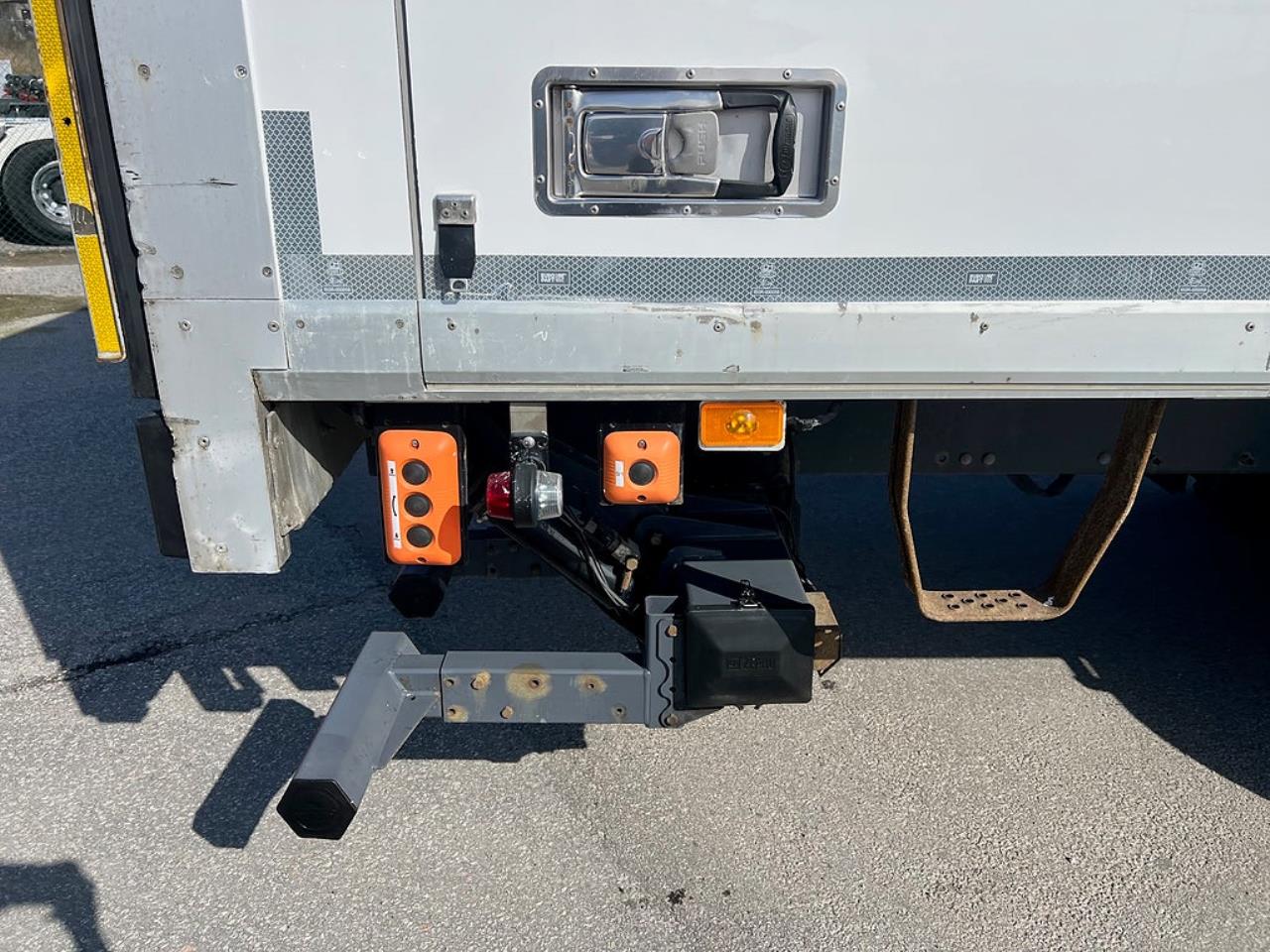 Volvo FM 330 4x2 Sk&aring;pbil, &Ouml;ppningsbarsida, Euro 6 2021 - Sk&aring;p