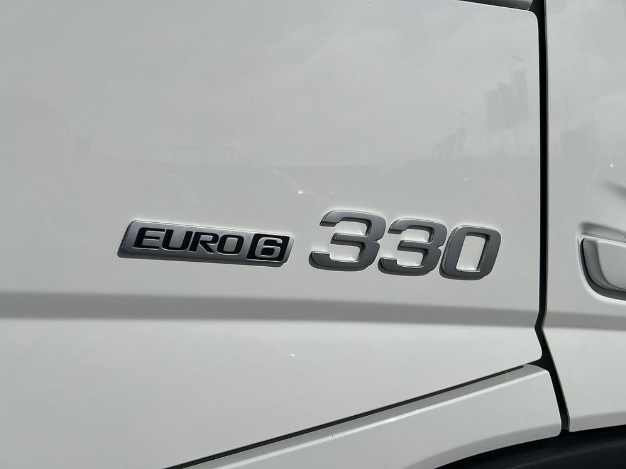 Volvo FM 330 4x2 Sk&aring;pbil, &Ouml;ppningsbarsida, Euro 6 2021 - Sk&aring;p