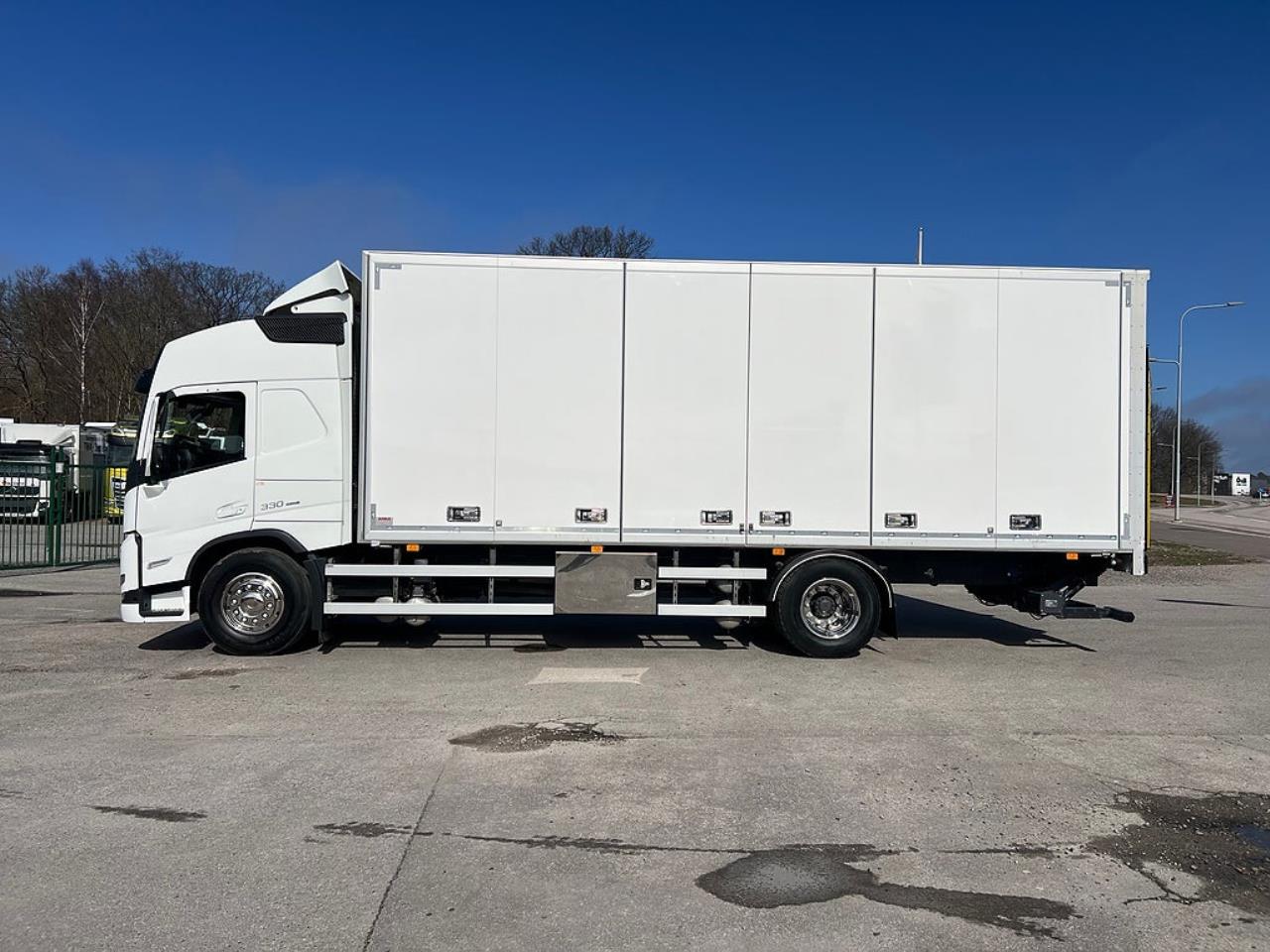 Volvo FM 330 4x2 Sk&aring;pbil, &Ouml;ppningsbarsida, Euro 6 2021 - Sk&aring;p