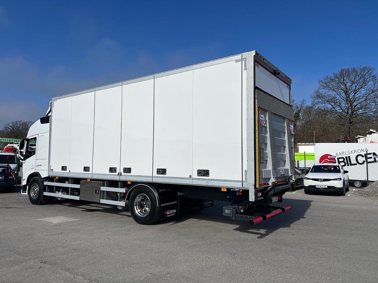 Volvo FM 330 4x2 Sk&aring;pbil, &Ouml;ppningsbarsida, Euro 6 2021 - Sk&aring;p
