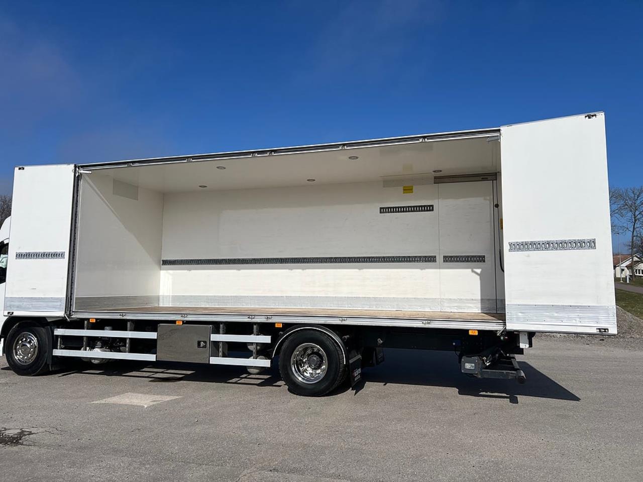 Volvo FM 330 4x2 Sk&aring;pbil, &Ouml;ppningsbarsida, Euro 6 2021 - Sk&aring;p