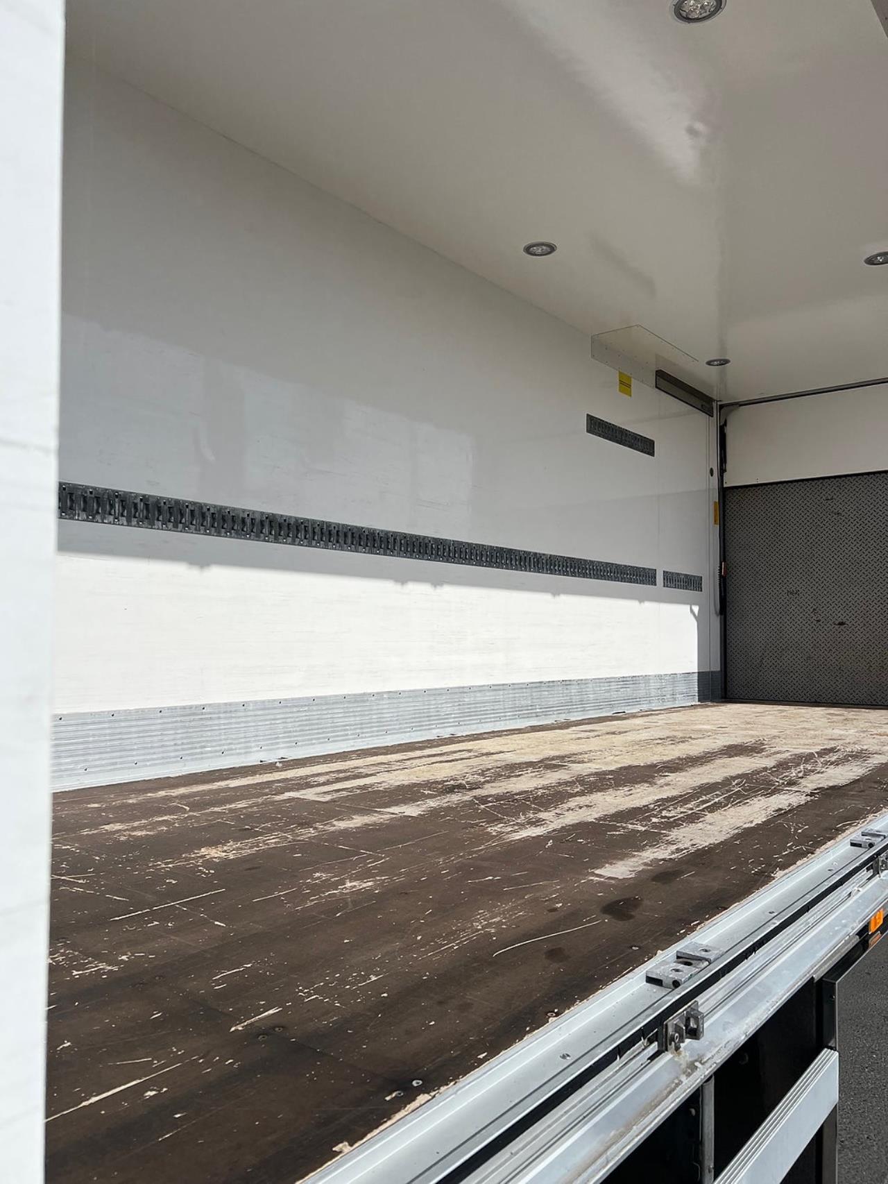 Volvo FM 330 4x2 Sk&aring;pbil, &Ouml;ppningsbarsida, Euro 6 2021 - Sk&aring;p