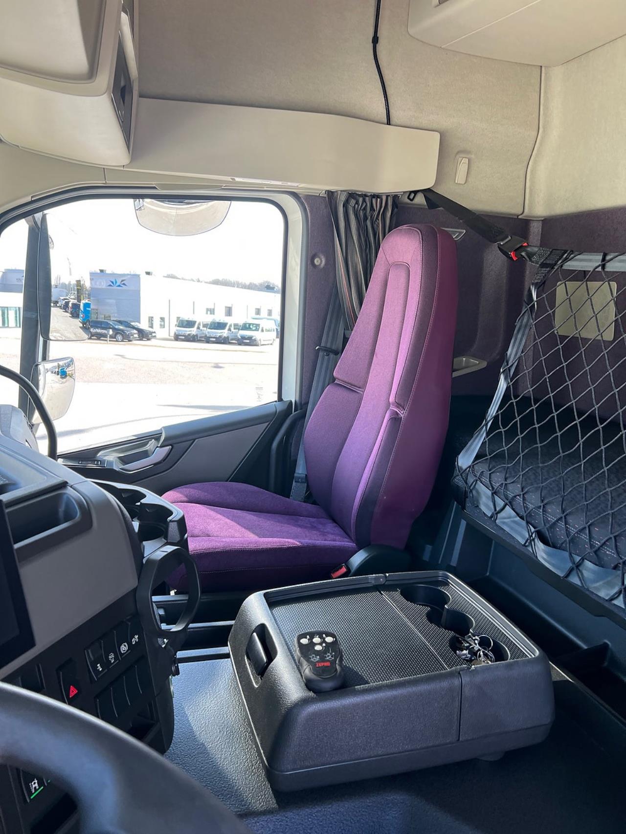 Volvo FM 330 4x2 Sk&aring;pbil, &Ouml;ppningsbarsida, Euro 6 2021 - Sk&aring;p