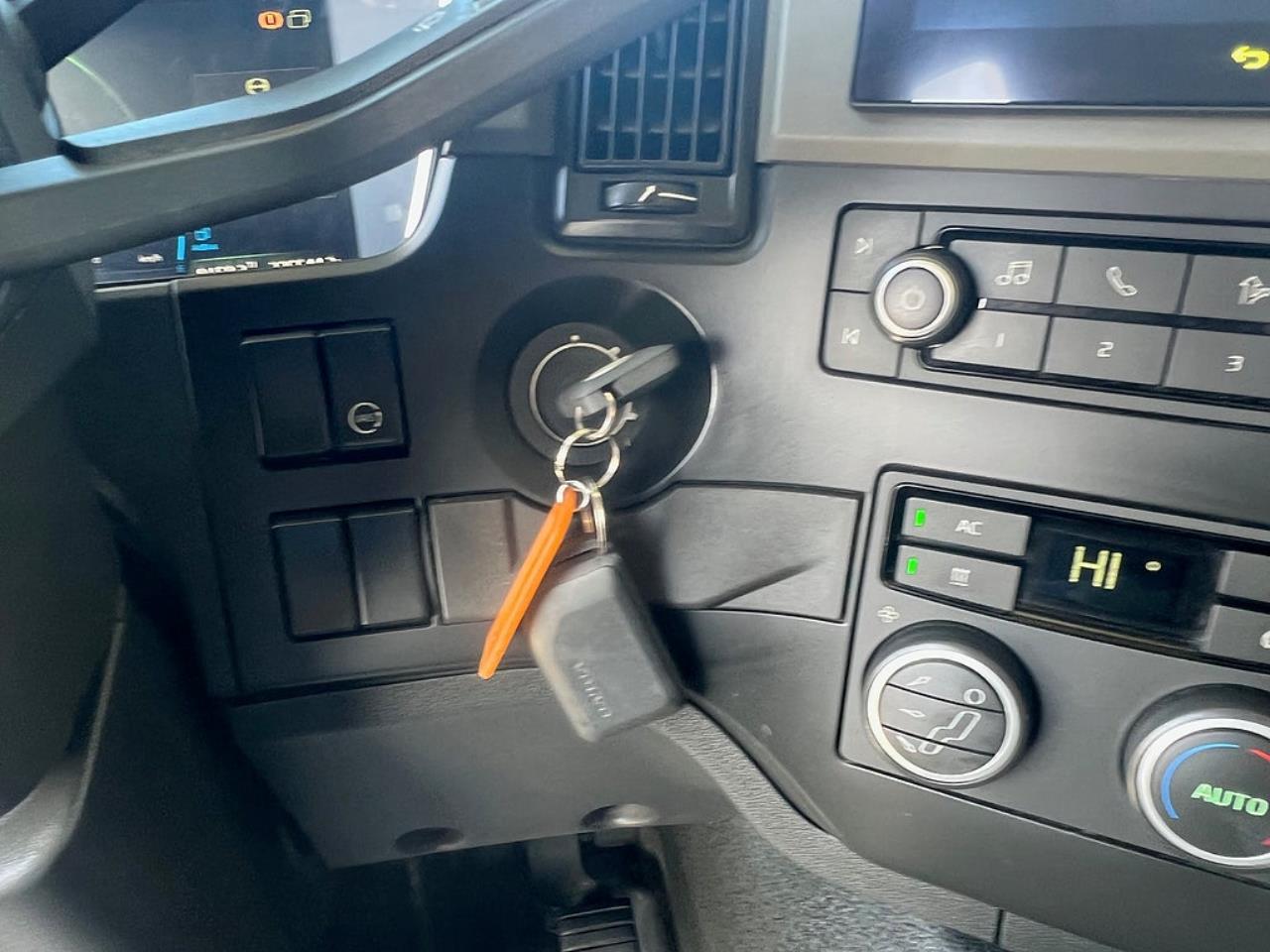 Volvo FM 330 4x2 Sk&aring;pbil, &Ouml;ppningsbarsida, Euro 6 2021 - Sk&aring;p