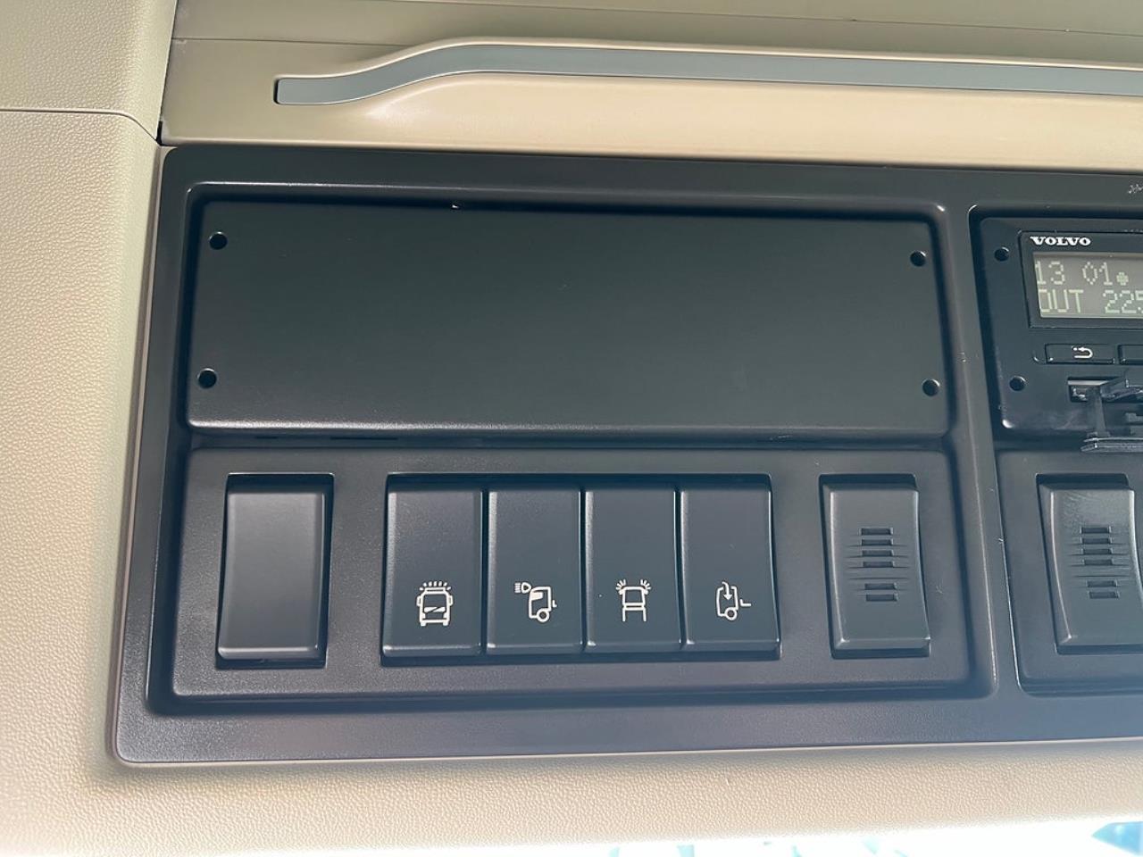 Volvo FM 330 4x2 Sk&aring;pbil, &Ouml;ppningsbarsida, Euro 6 2021 - Sk&aring;p