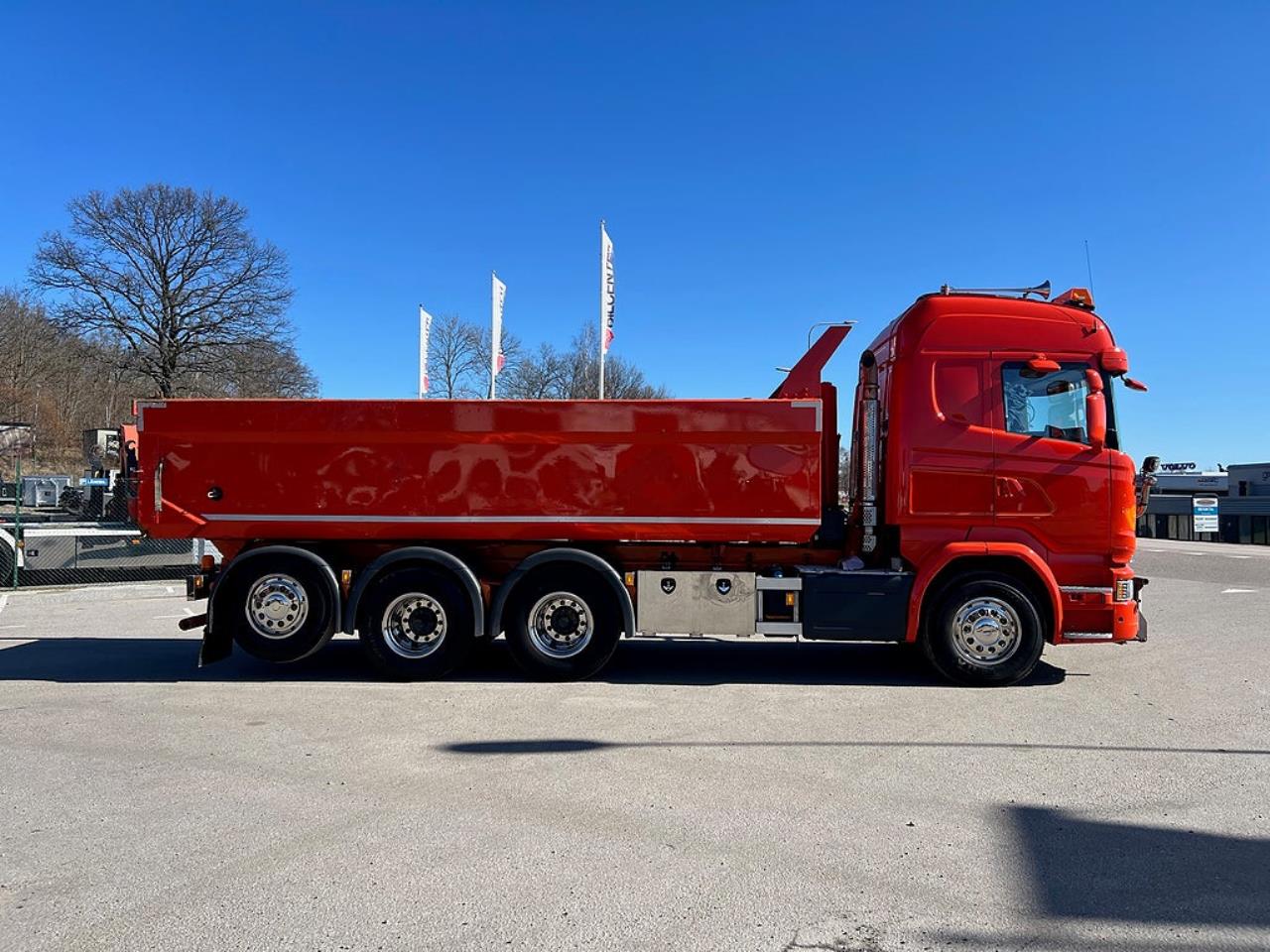 Scania R520 V8 8x4*4 Tridem Tippbil, Plogutrustad 2016 - Tipp