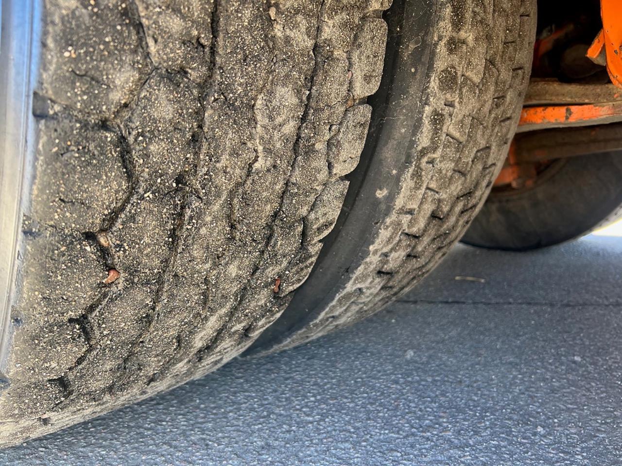 Scania R520 V8 8x4*4 Tridem Tippbil, Plogutrustad 2016 - Tipp