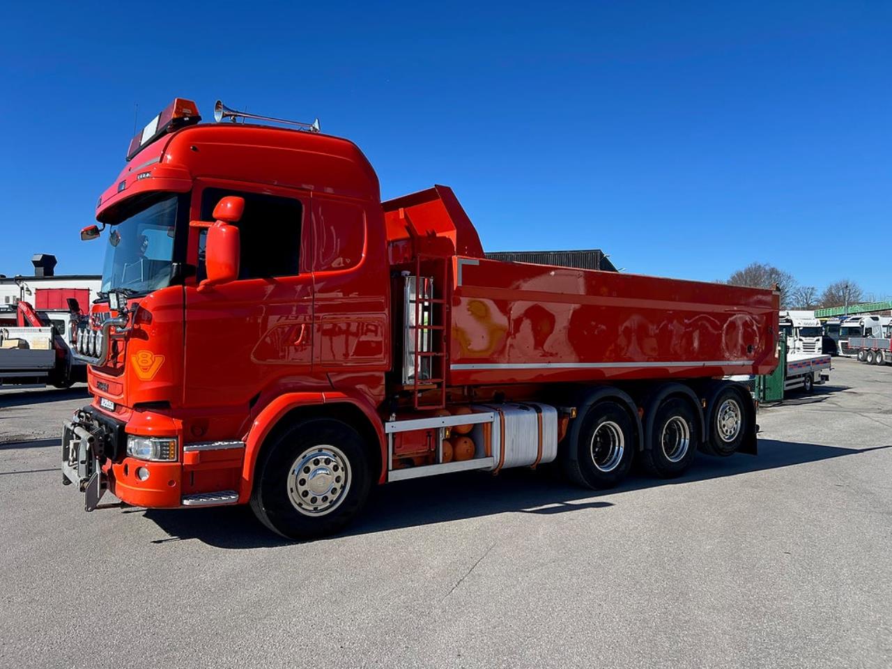 Scania R520 V8 8x4*4 Tridem Tippbil, Plogutrustad 2016 - Tipp