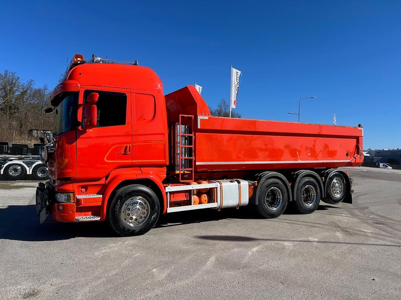 Scania R520 V8 8x4*4 Tridem Tippbil, Plogutrustad 2016 - Tipp