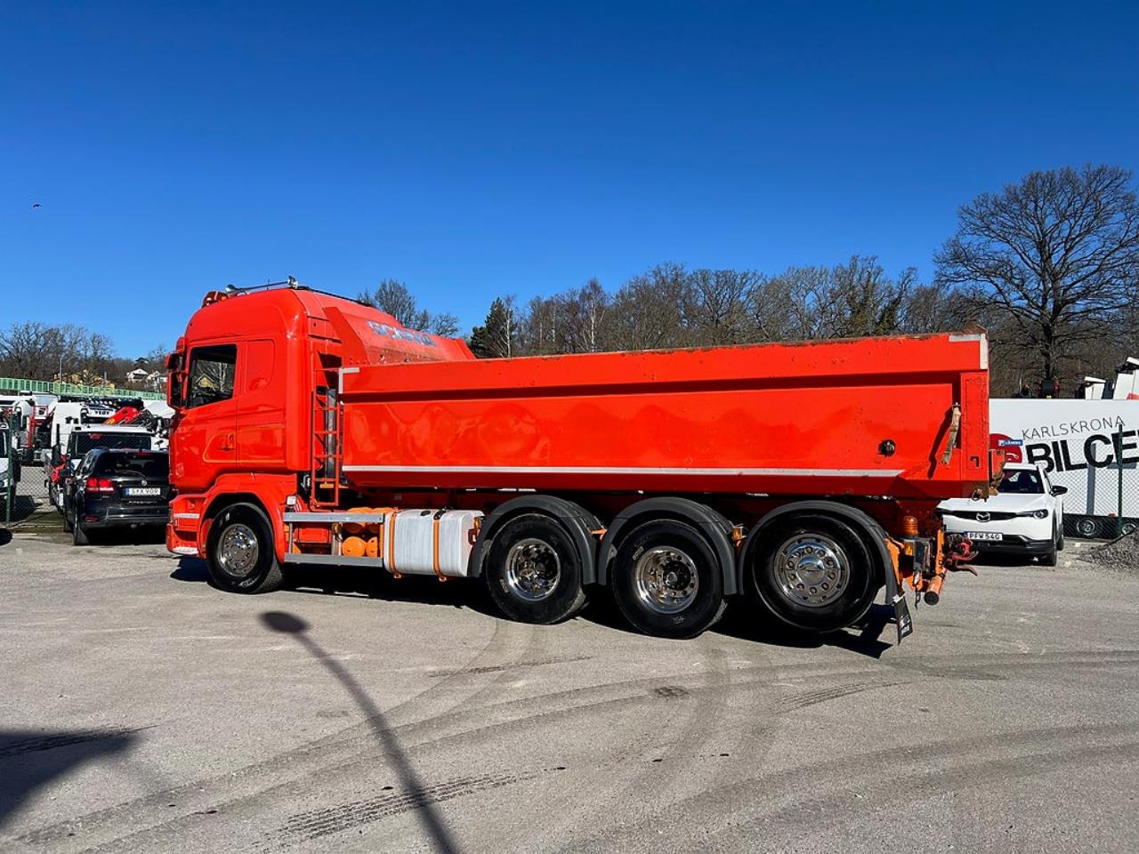 Scania R520 V8 8x4*4 Tridem Tippbil, Plogutrustad 2016 - Tipp