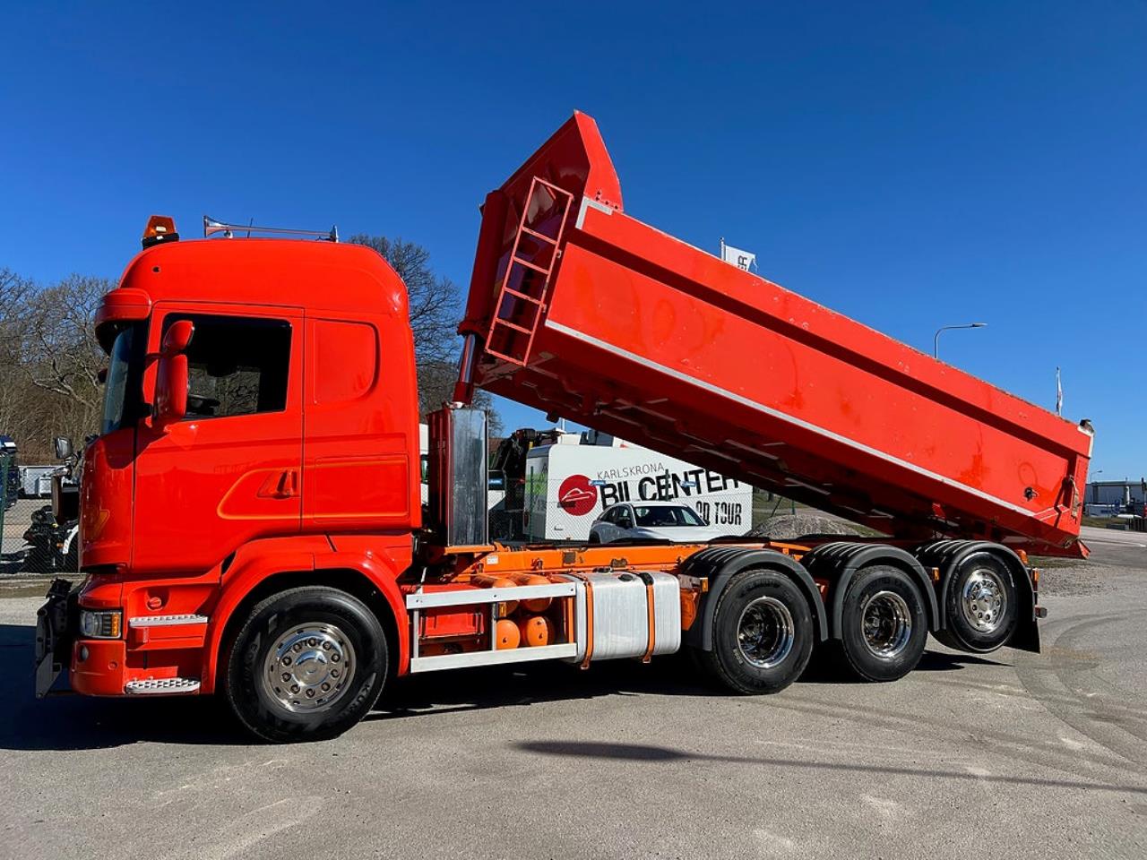 Scania R520 V8 8x4*4 Tridem Tippbil, Plogutrustad 2016 - Tipp