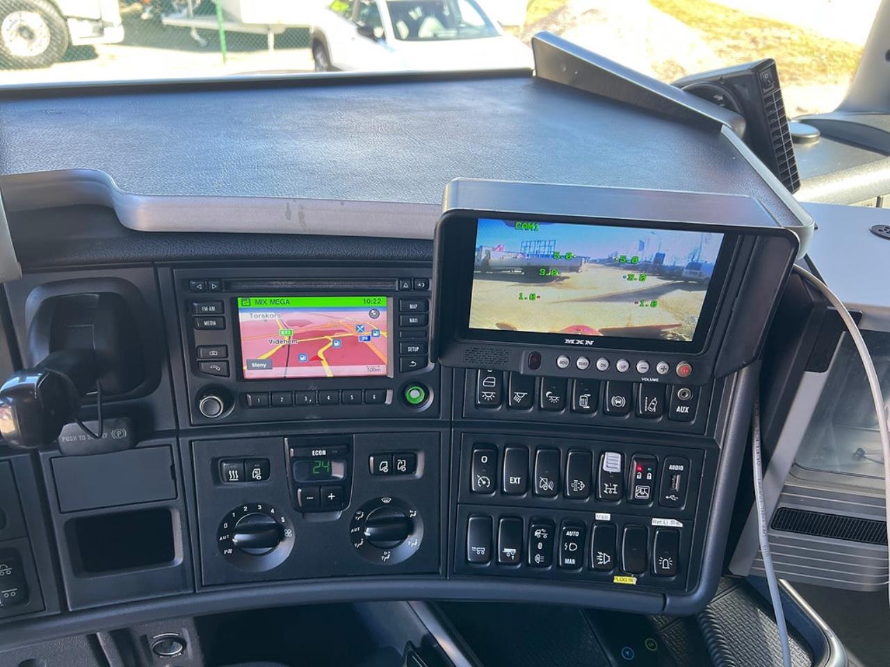 Scania R520 V8 8x4*4 Tridem Tippbil, Plogutrustad 2016 - Tipp