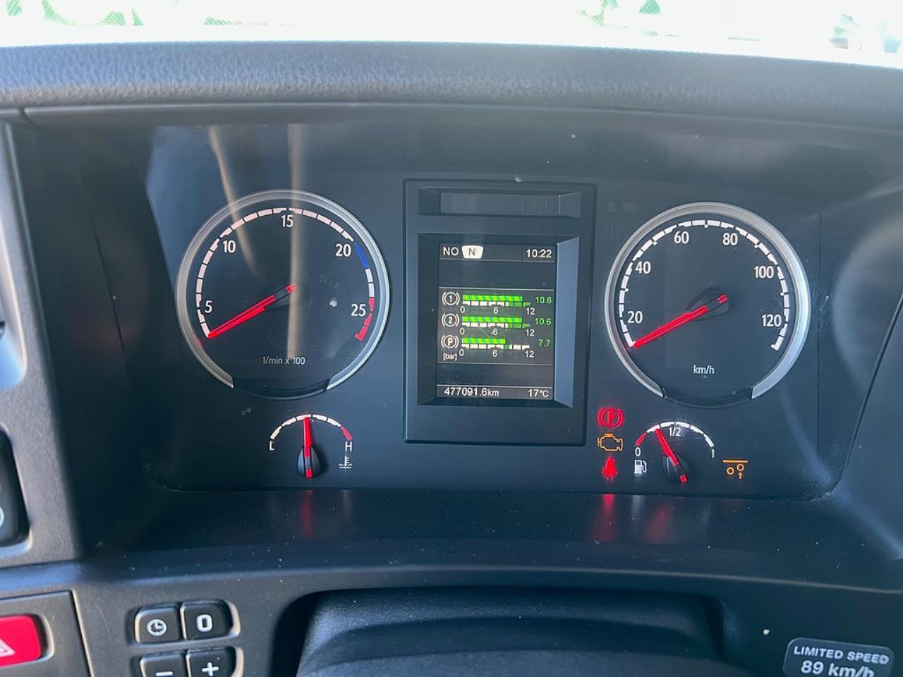 Scania R520 V8 8x4*4 Tridem Tippbil, Plogutrustad 2016 - Tipp