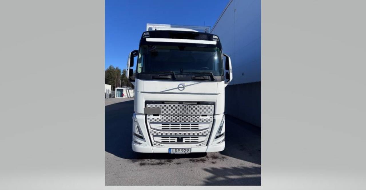 Volvo FH500 2022 - Sk&aring;p