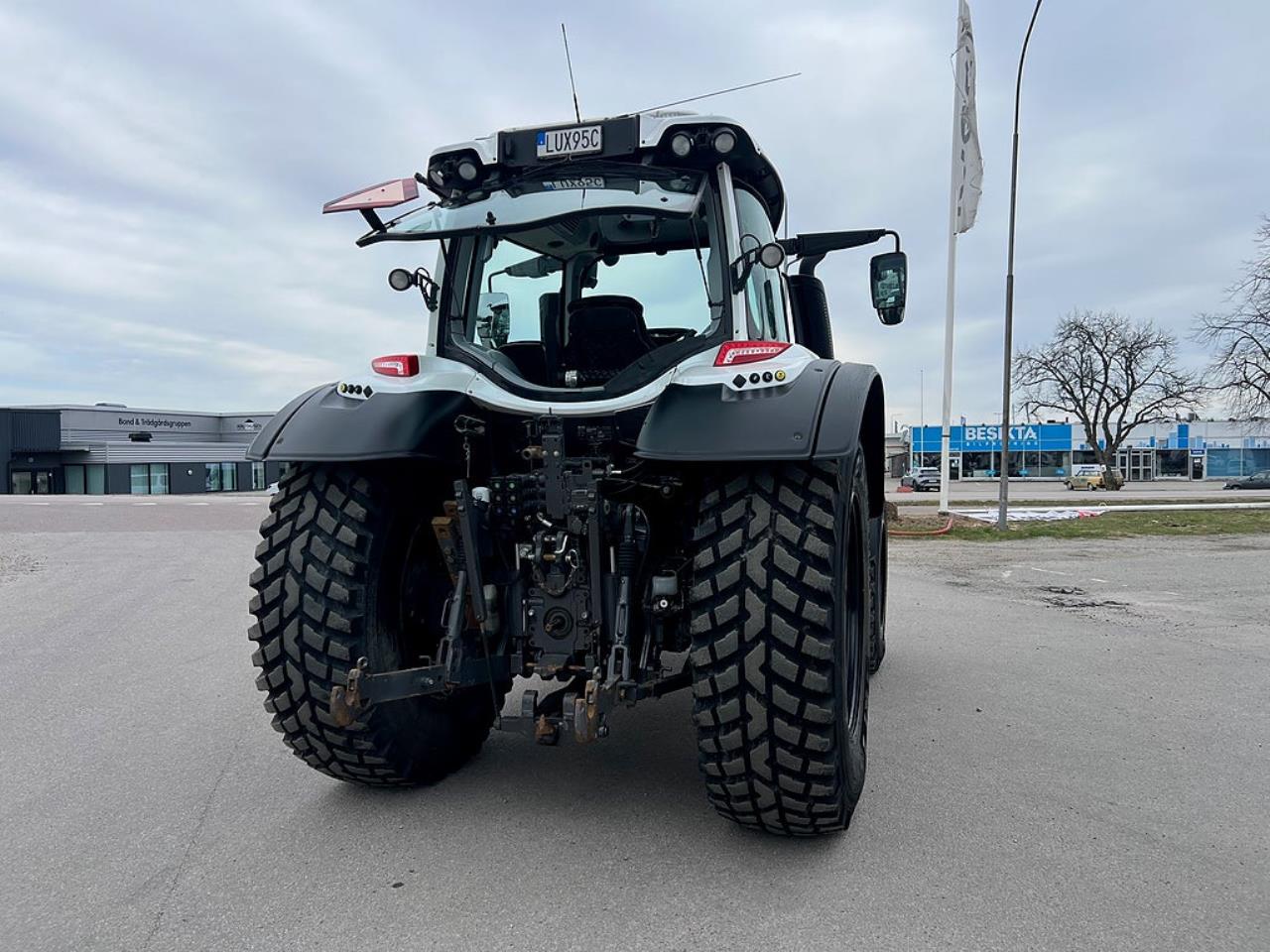 &Ouml;vriga Valtra N124 HiTech Traktor 2020 - &Ouml;vrigt