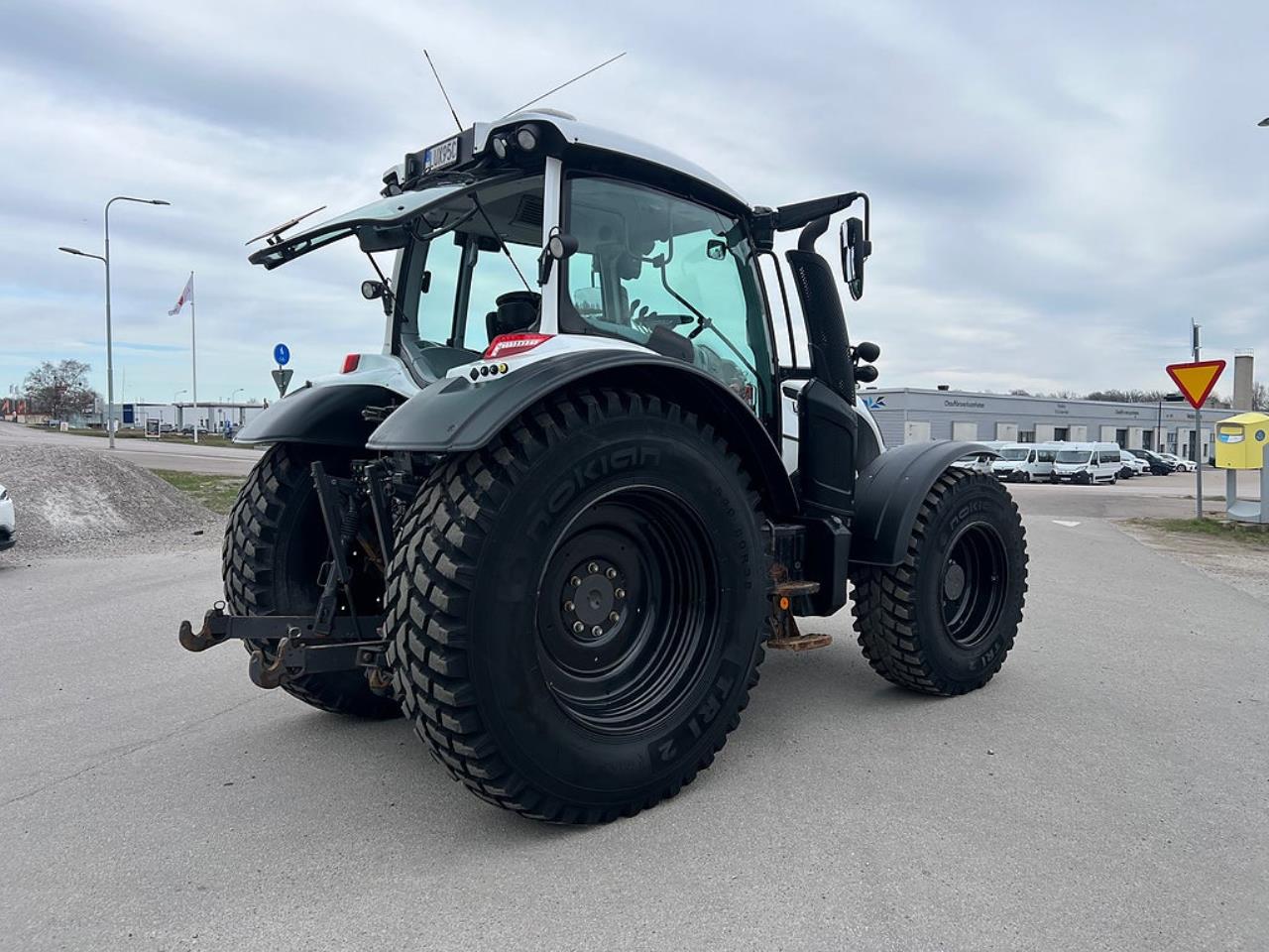 &Ouml;vriga Valtra N124 HiTech Traktor 2020 - &Ouml;vrigt