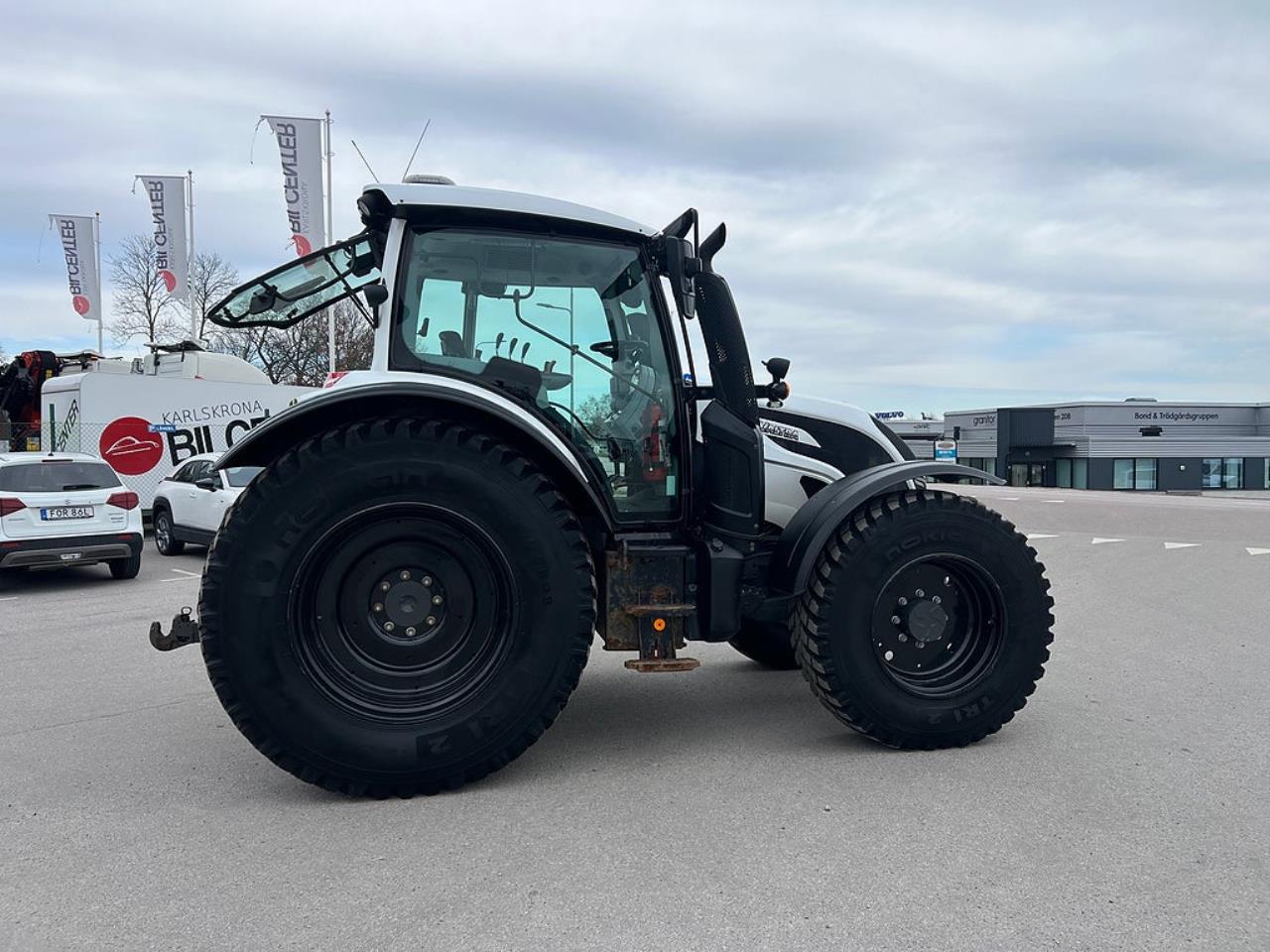 &Ouml;vriga Valtra N124 HiTech Traktor 2020 - &Ouml;vrigt