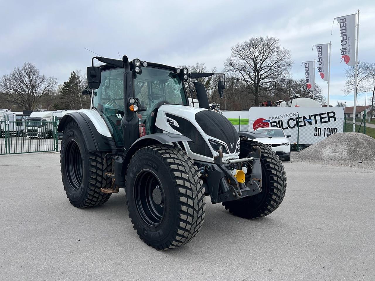 &Ouml;vriga Valtra N124 HiTech Traktor 2020 - &Ouml;vrigt