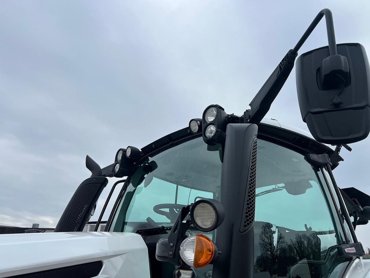 &Ouml;vriga Valtra N124 HiTech Traktor 2020 - &Ouml;vrigt