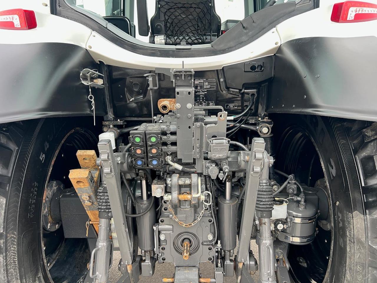 &Ouml;vriga Valtra N124 HiTech Traktor 2020 - &Ouml;vrigt