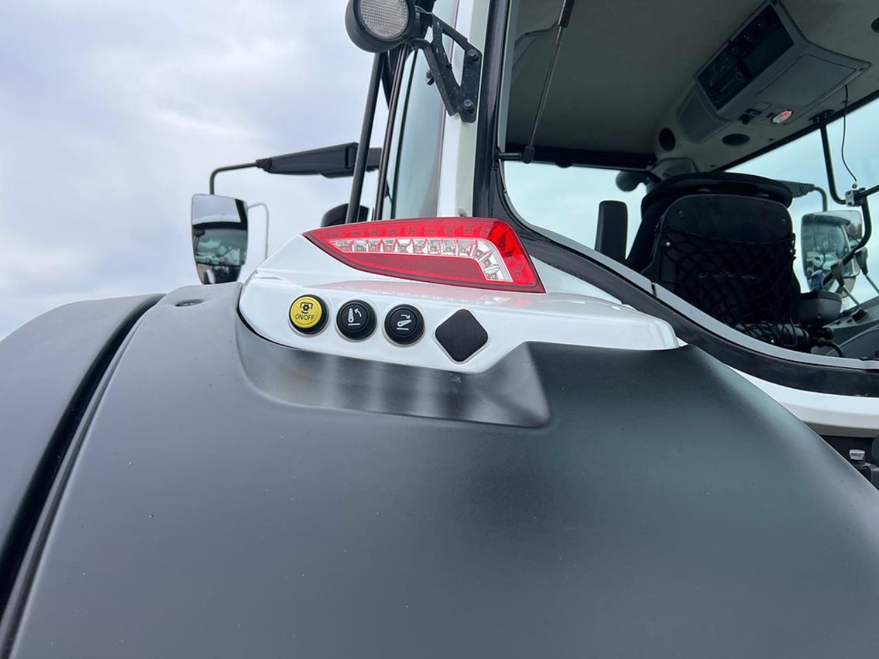 &Ouml;vriga Valtra N124 HiTech Traktor 2020 - &Ouml;vrigt