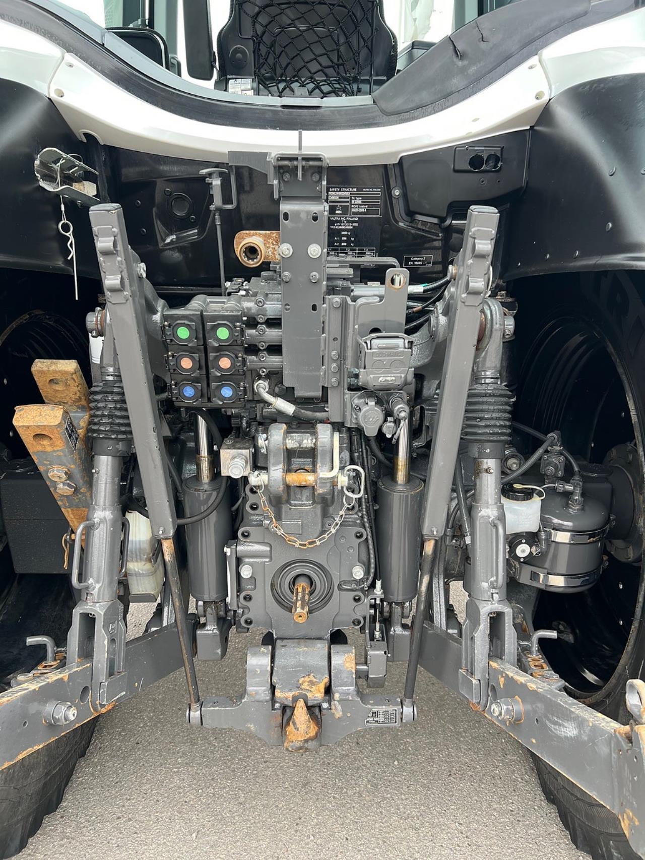 &Ouml;vriga Valtra N124 HiTech Traktor 2020 - &Ouml;vrigt