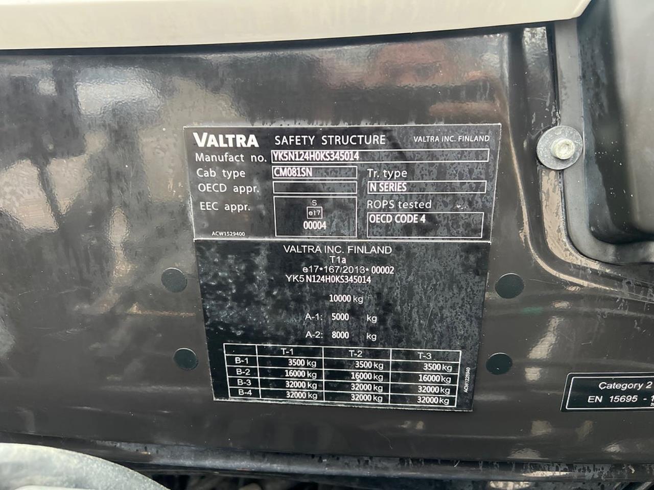 &Ouml;vriga Valtra N124 HiTech Traktor 2020 - &Ouml;vrigt