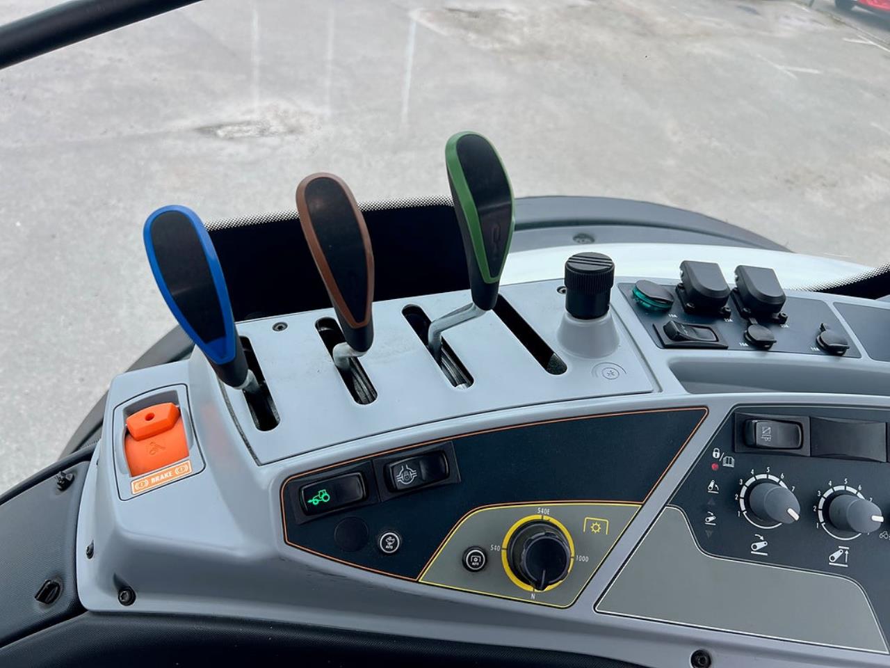 &Ouml;vriga Valtra N124 HiTech Traktor 2020 - &Ouml;vrigt
