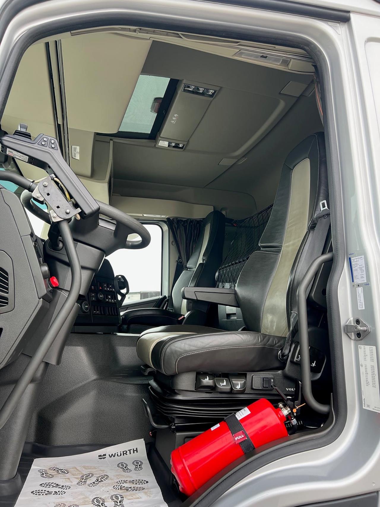 Volvo FMX 500 8x4*4 Tridem Kranv&auml;xlare Euro 6 2022 - Kran