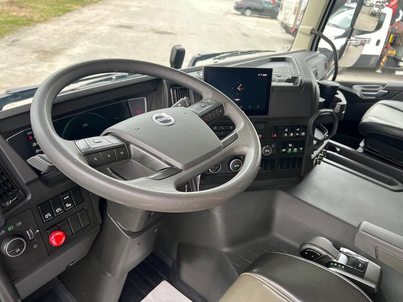 Volvo FMX 500 8x4*4 Tridem Kranv&auml;xlare Euro 6 2022 - Kran