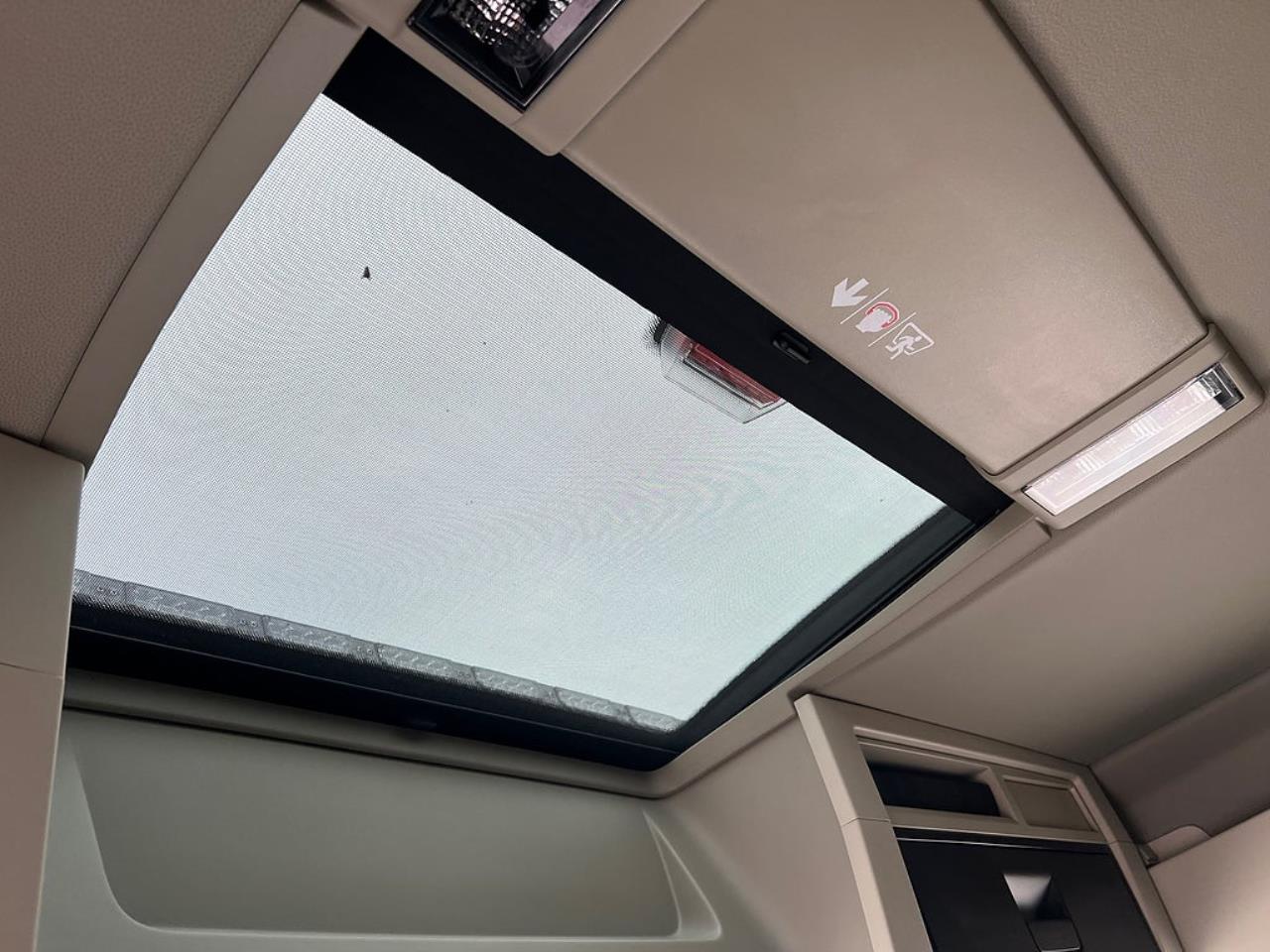 Volvo FMX 500 8x4*4 Tridem Kranv&auml;xlare Euro 6 2022 - Kran