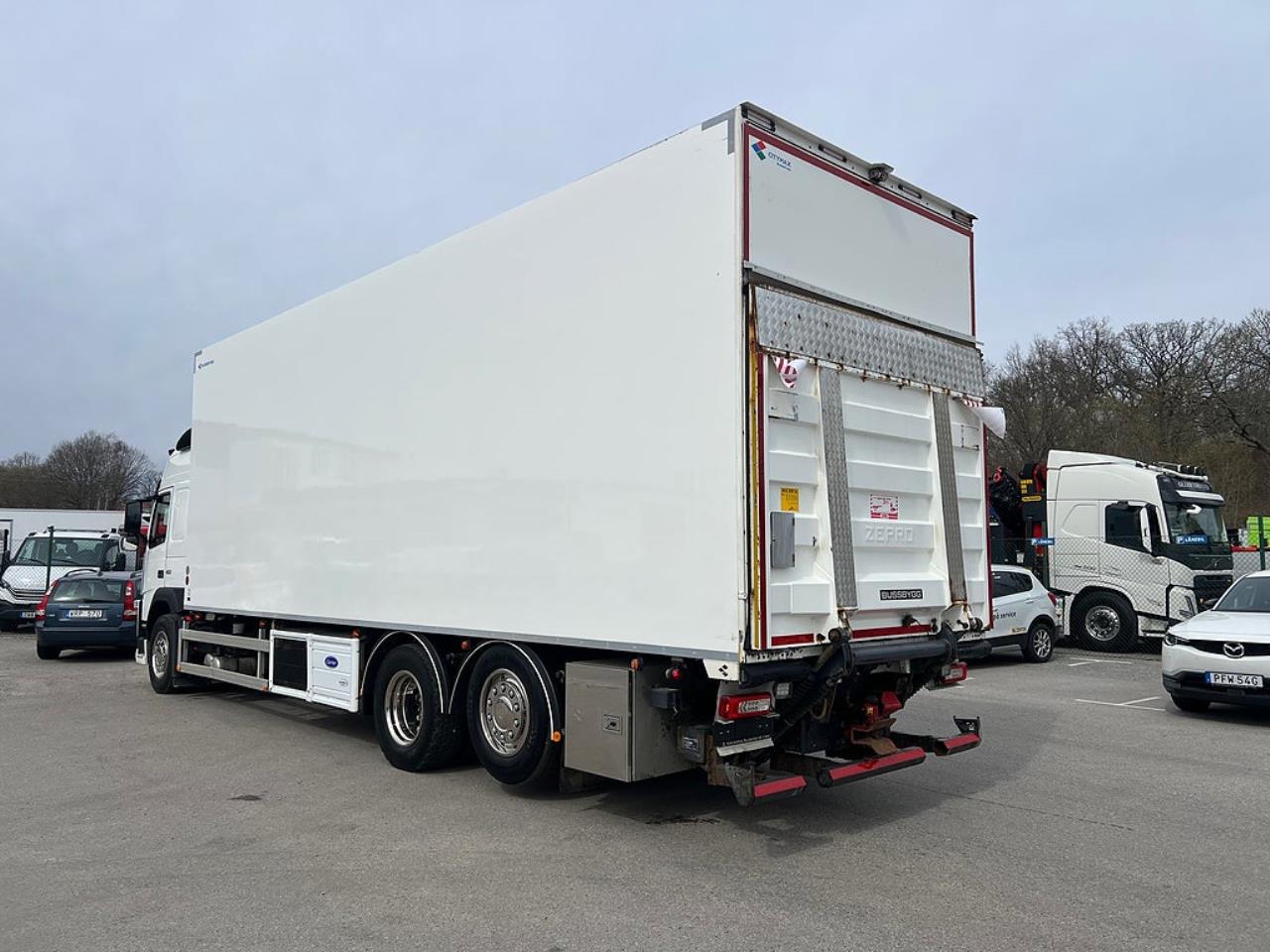 Volvo FM11 460 6x2*4 Kylbil / Frysbil 2 Zons, Korridorbil, 2 Lastplan 2019 - &Ouml;vrigt