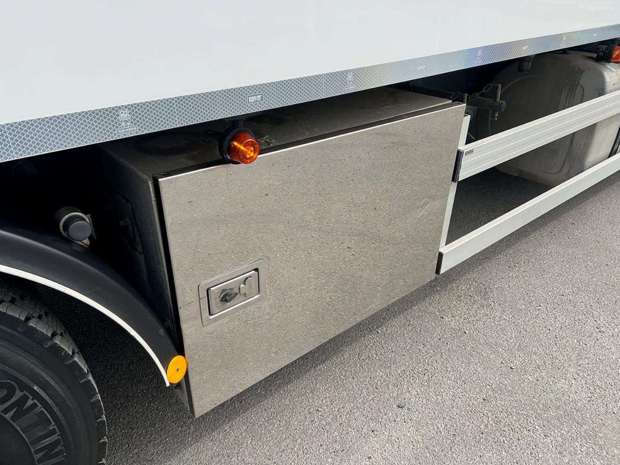 Volvo FM11 460 6x2*4 Kylbil / Frysbil 2 Zons, Korridorbil, 2 Lastplan 2019 - &Ouml;vrigt