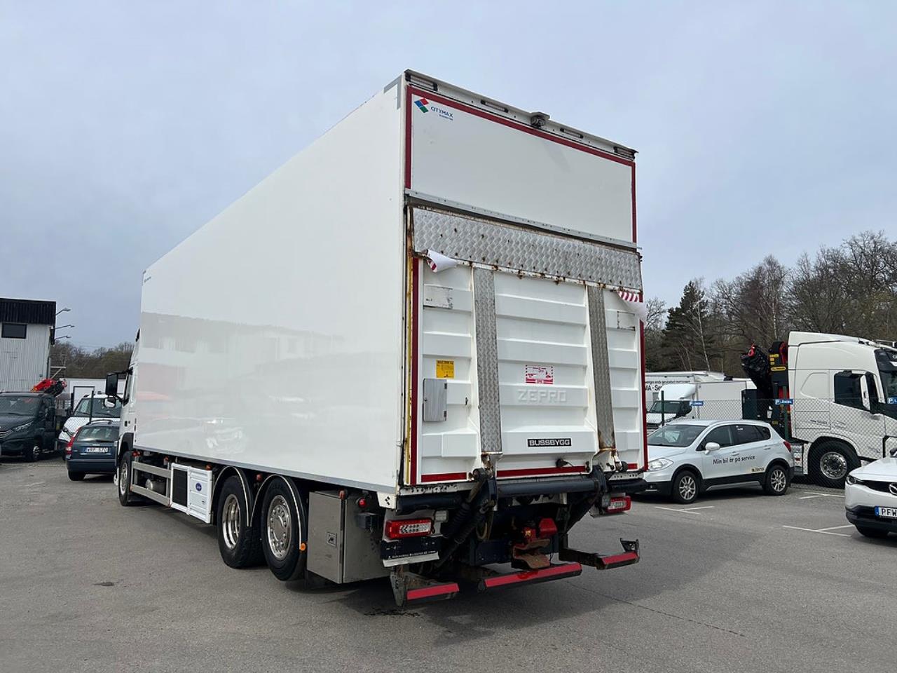 Volvo FM11 460 6x2*4 Kylbil / Frysbil 2 Zons, Korridorbil, 2 Lastplan 2019 - &Ouml;vrigt
