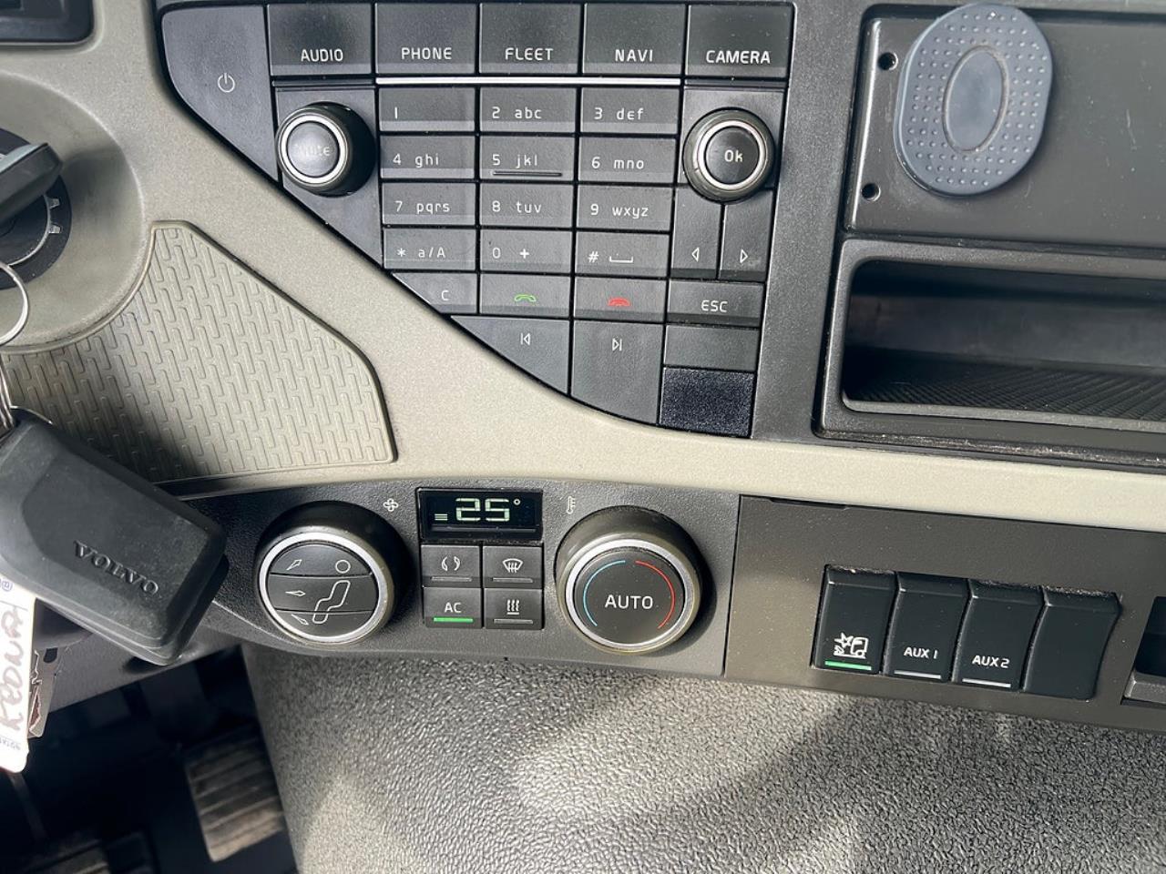 Volvo FM11 460 6x2*4 Kylbil / Frysbil 2 Zons, Korridorbil, 2 Lastplan 2019 - &Ouml;vrigt