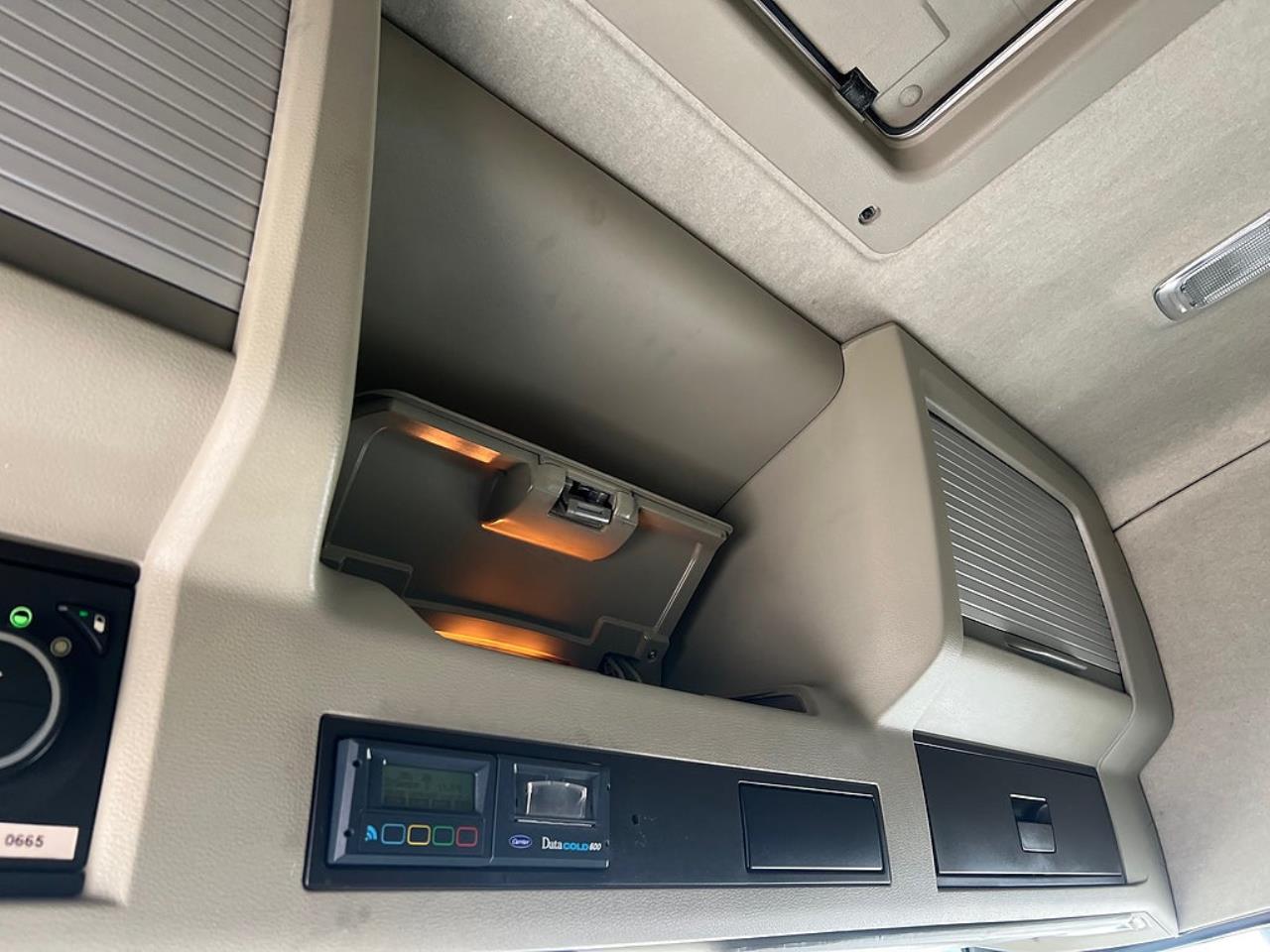 Volvo FM11 460 6x2*4 Kylbil / Frysbil 2 Zons, Korridorbil, 2 Lastplan 2019 - &Ouml;vrigt