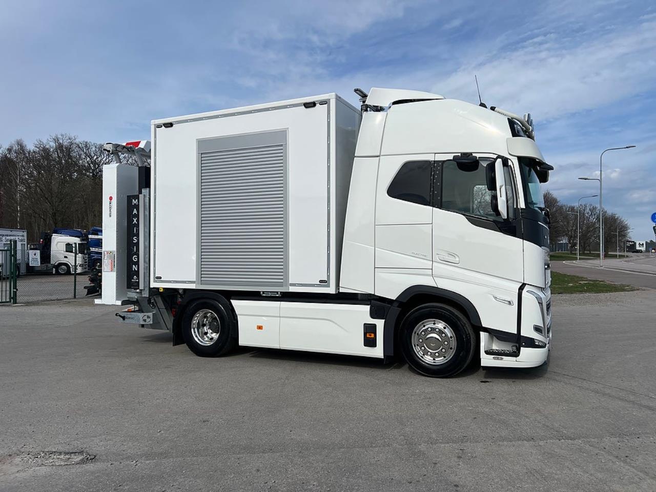 Volvo FH 4x2 Elbil TMA Bil Sk&aring;p med MaxiSign & Verdegro 2022 - Sk&aring;p