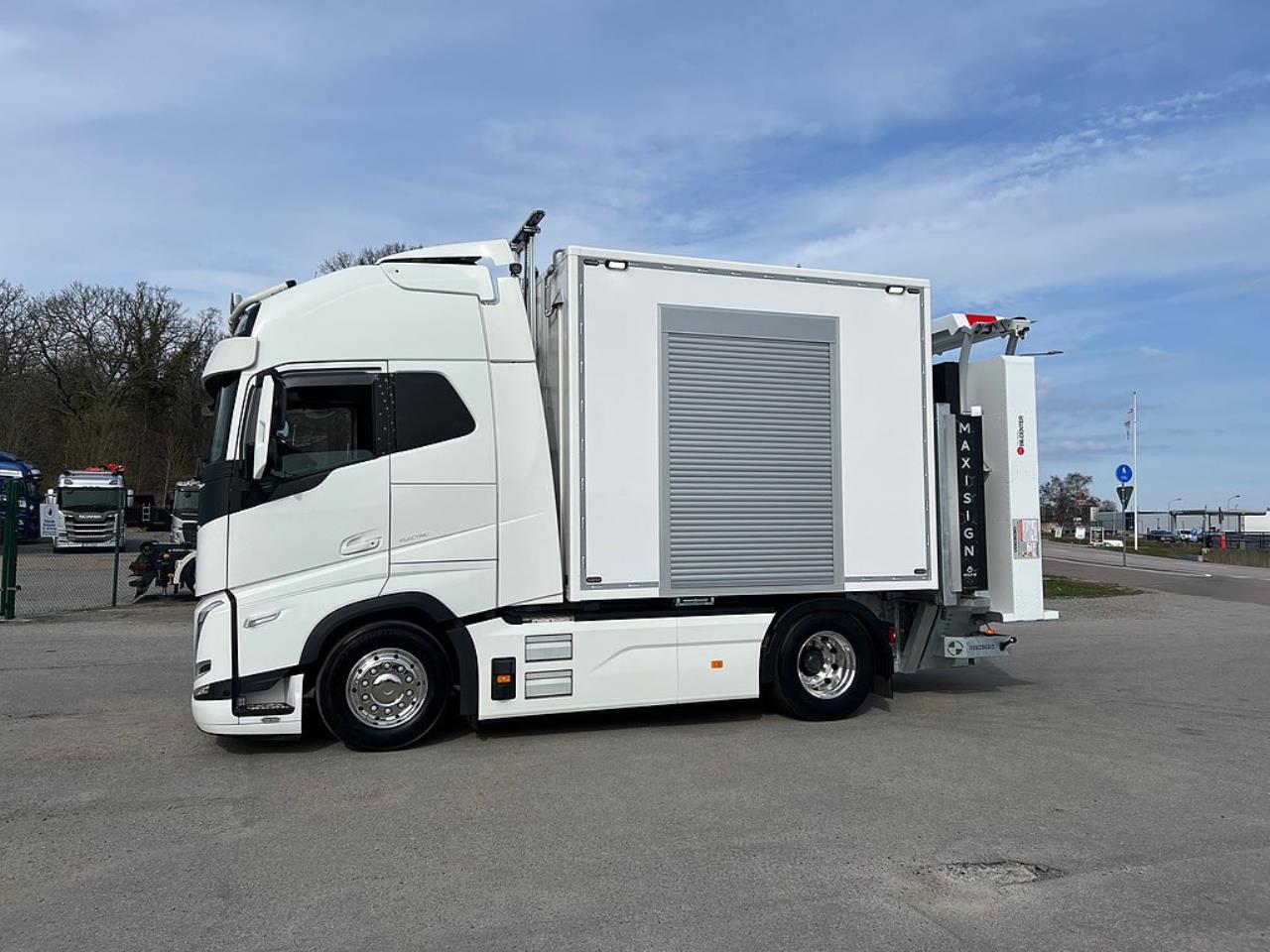 Volvo FH 4x2 Elbil TMA Bil Sk&aring;p med MaxiSign & Verdegro 2022 - Sk&aring;p