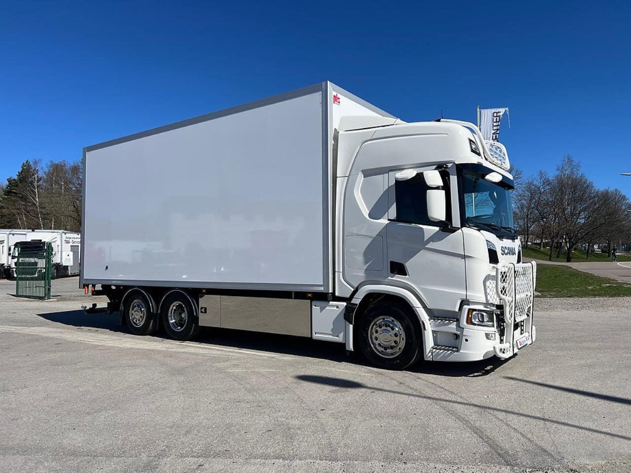 Scania R560 6x2*4 Sk&aring;pbil, &Ouml;ppningsbarsida PLS Sk&aring;p 2026 - Sk&aring;p