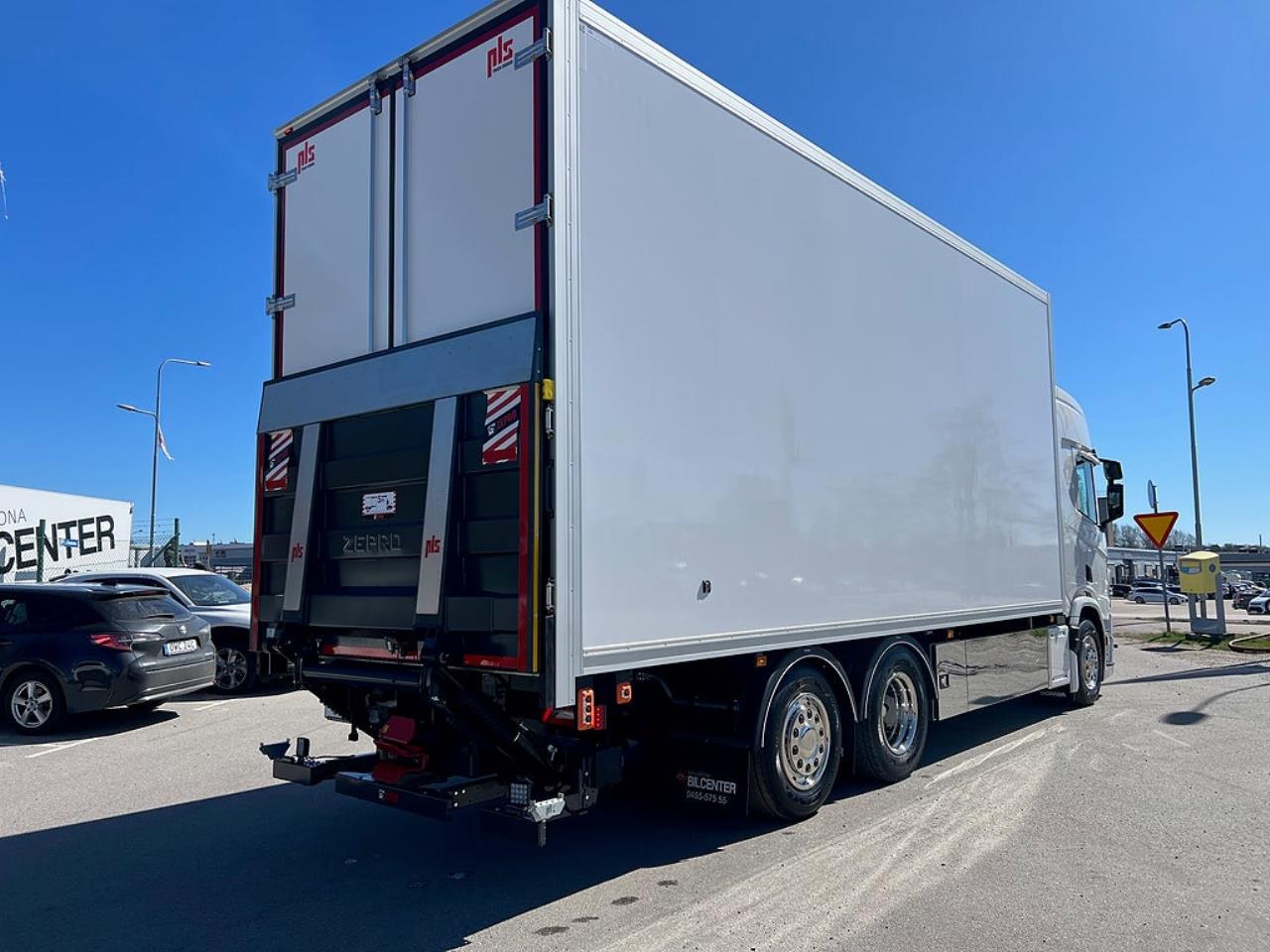 Scania R560 6x2*4 Sk&aring;pbil, &Ouml;ppningsbarsida PLS Sk&aring;p 2026 - Sk&aring;p