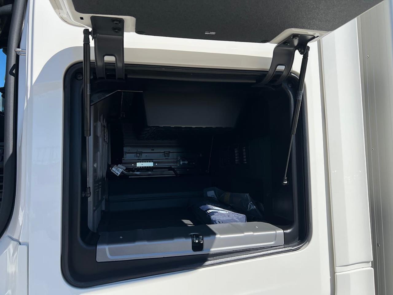 Scania R560 6x2*4 Sk&aring;pbil, &Ouml;ppningsbarsida PLS Sk&aring;p 2026 - Sk&aring;p