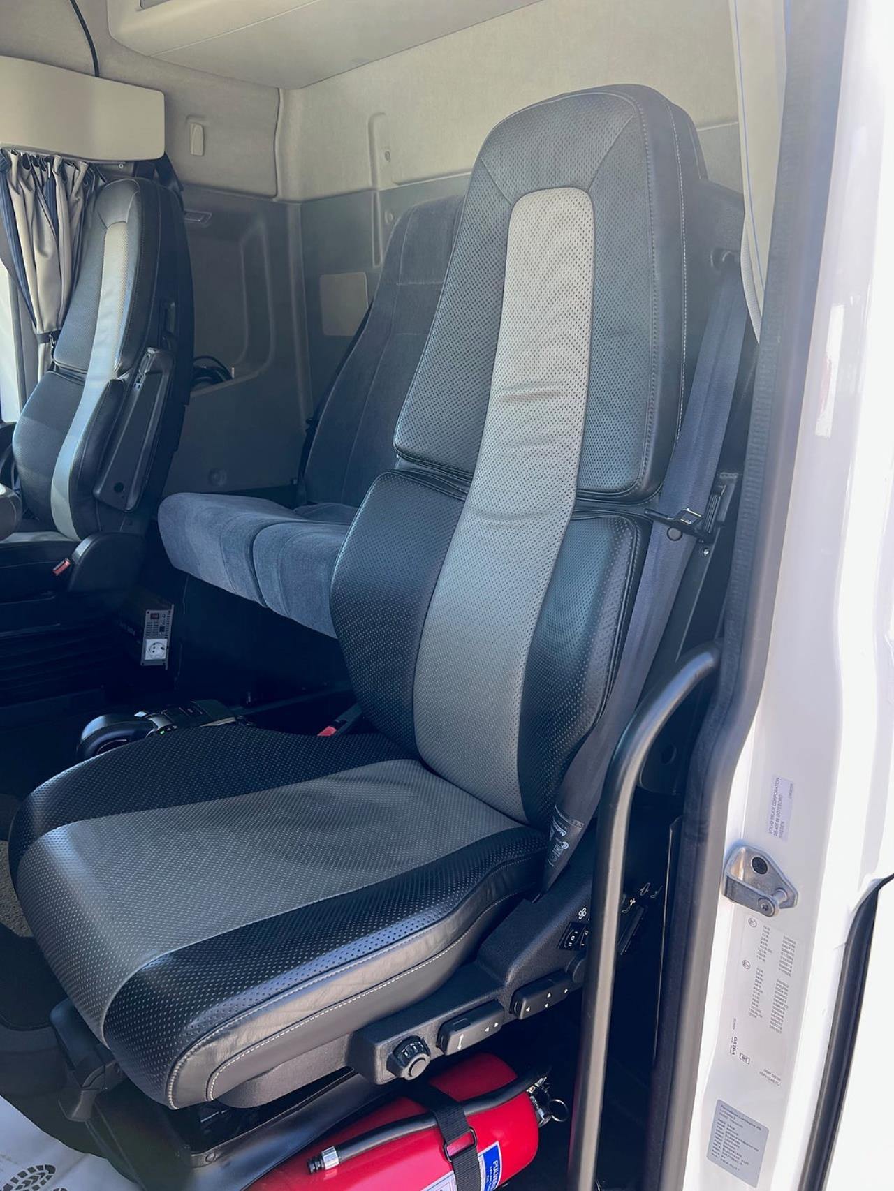 Volvo FH13 500 6x2 Dragbil *3600 Mil*, 4 Sitsig, Euro 6 2022 - Dragbil