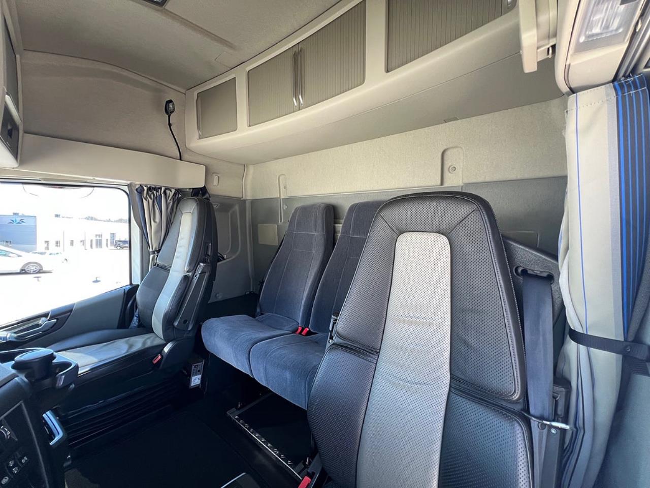 Volvo FH13 500 6x2 Dragbil *3600 Mil*, 4 Sitsig, Euro 6 2022 - Dragbil