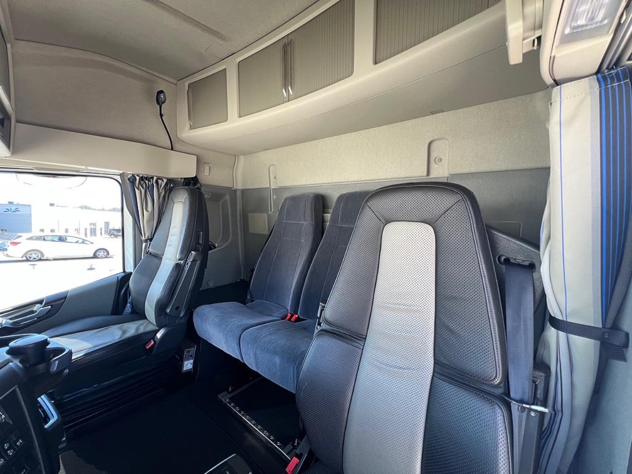 Volvo FH13 500 6x2 Dragbil *3600 Mil*, 4 Sitsig, Euro 6 2022 - Dragbil