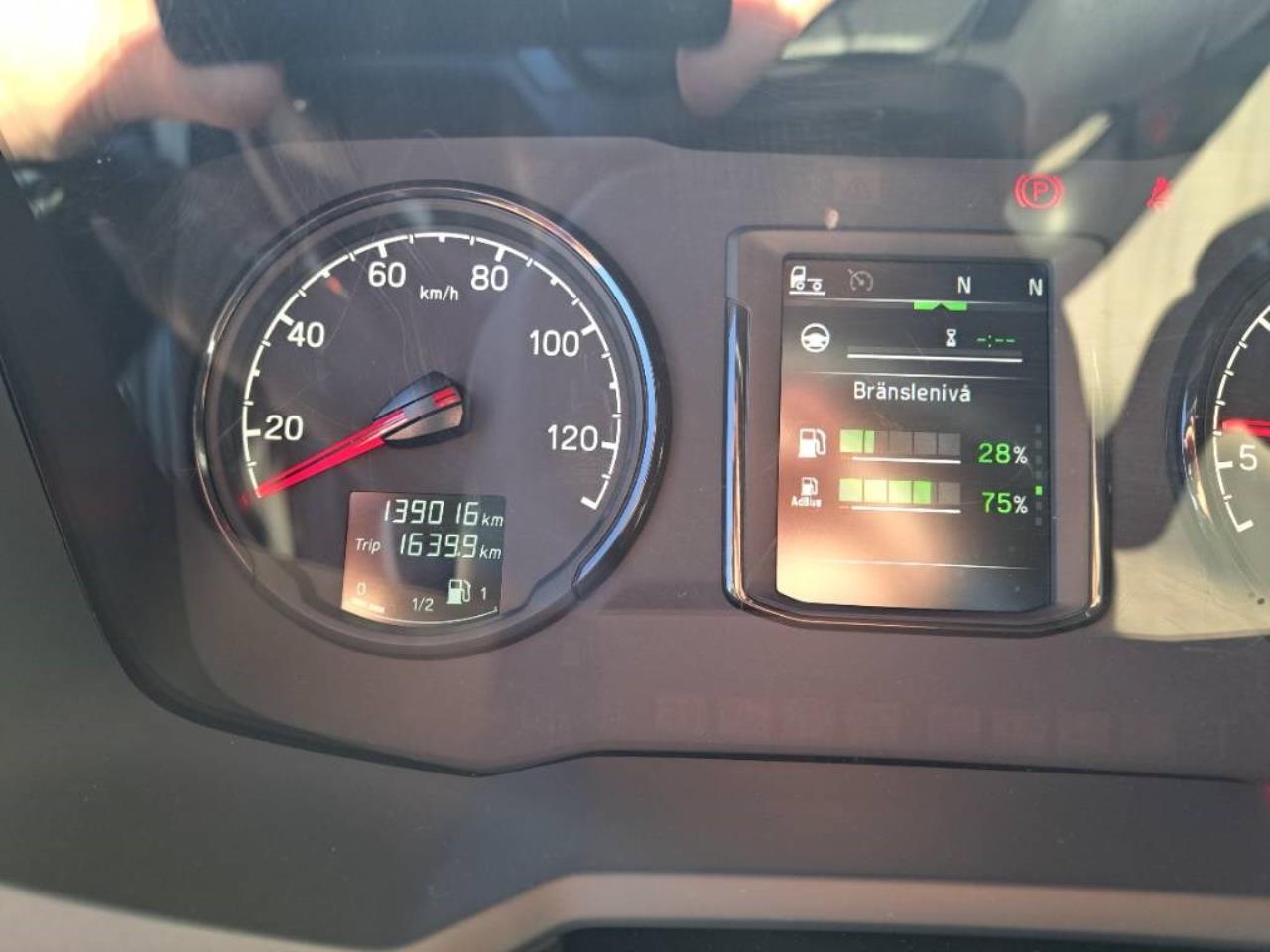 Scania P280B4X2NB 2023 - Sk&aring;p