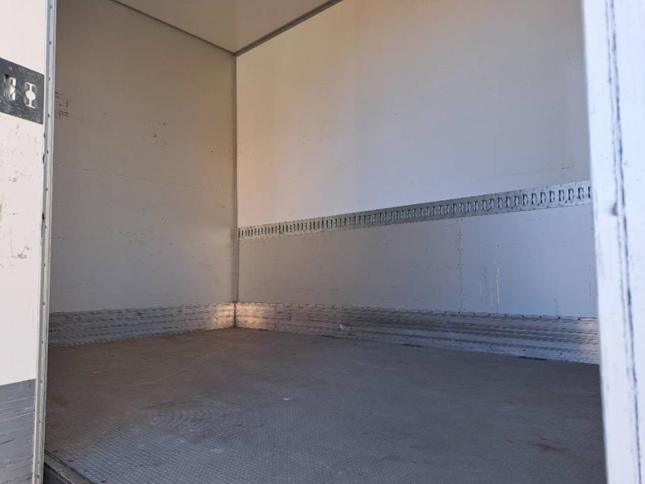 Scania P280B4X2NB 2023 - Sk&aring;p